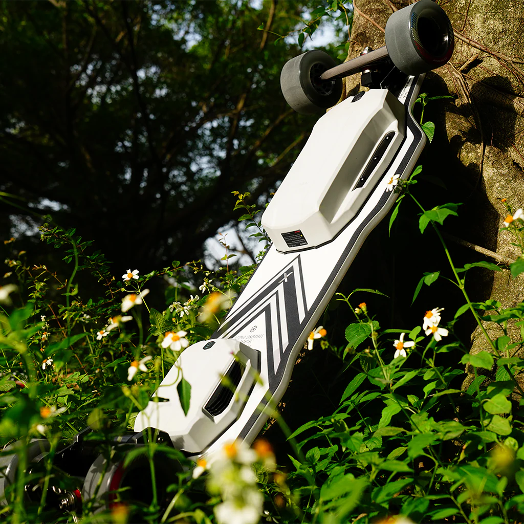 Backfire Zealot X2 Gear Drive Electric Skateboard with Major V3 Remote - Image 14